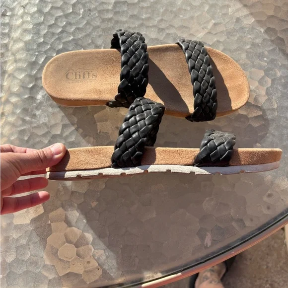 Cliffs - Picture 2 of 4